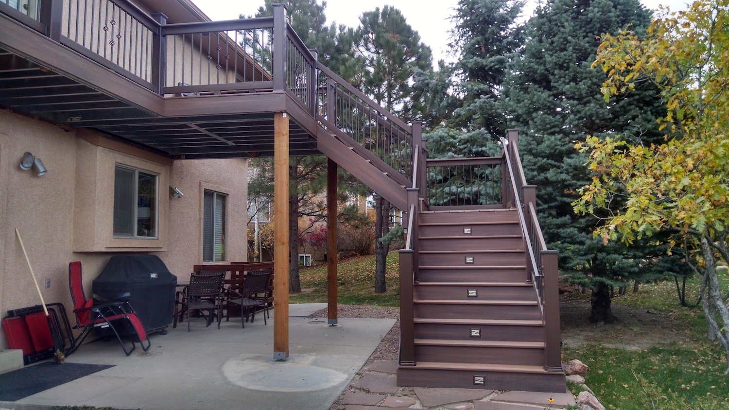 Elevated composite with stairs featuring a 90-degree turn landing